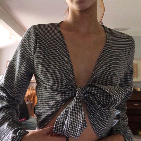 Brandy Melville Tops - brandy melville plaid long sleeve tie top